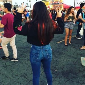 Meet your Posher, Taylor